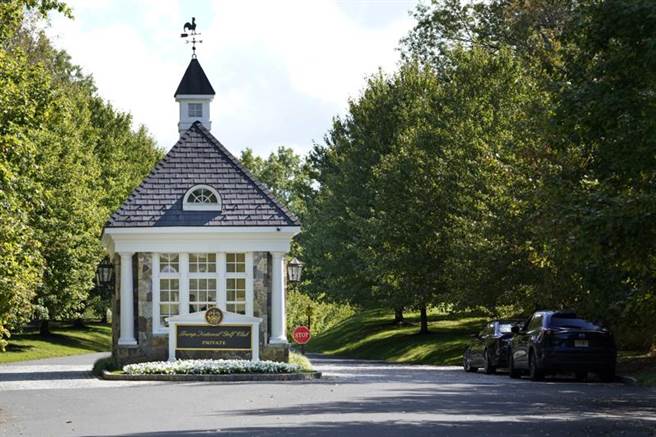 川粉大鬧國會，川普位於新澤西州的國家高球俱樂部，遭美國職業高球協會(PGA)取消明年主辦大賽的權利。(美聯社)