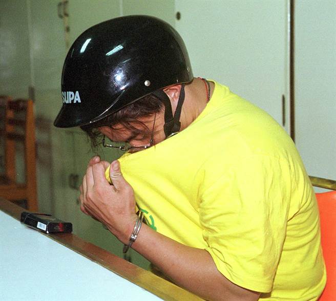 2001年5月台南市警局刑警队与四分局共同侦破陈嘉兴杀人分尸案。（图／中时资料照）