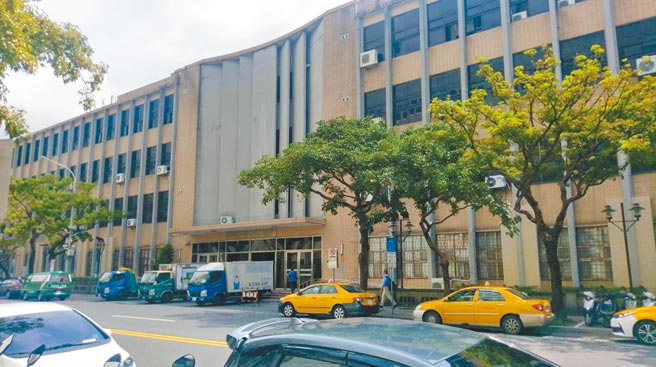 孫姓男子宣稱是「八大行業性交易輔導員」，可提供性交易賺錢機會，拐騙17歲少女嘿咻，遭高等法院判刑5年6月。（本報資料照片）