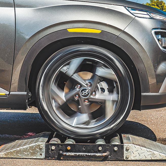 当前轮发生空转，系统会介入控制。（南阳实业提供）