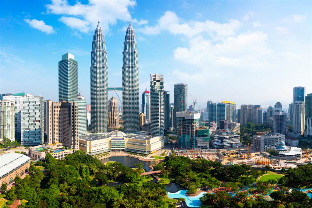 馬來西亞12日宣布全國進入緊急狀態，將持續至8月1日。（圖／shutterstock）