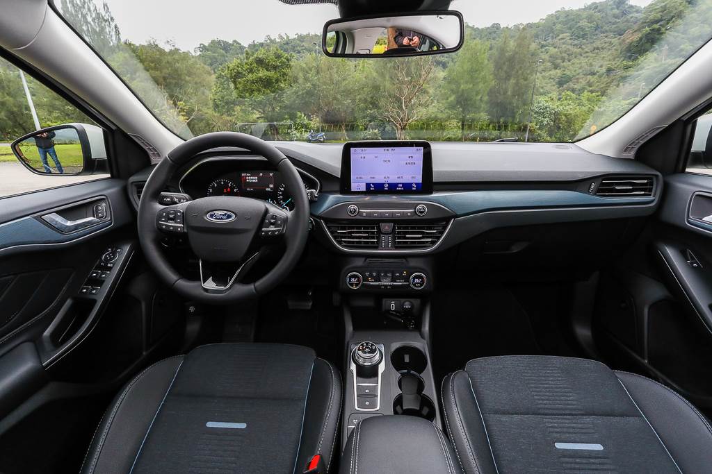 Ford Focus Active中型跨界休旅車，兼具都會停車便利與戶外輕越野能力
