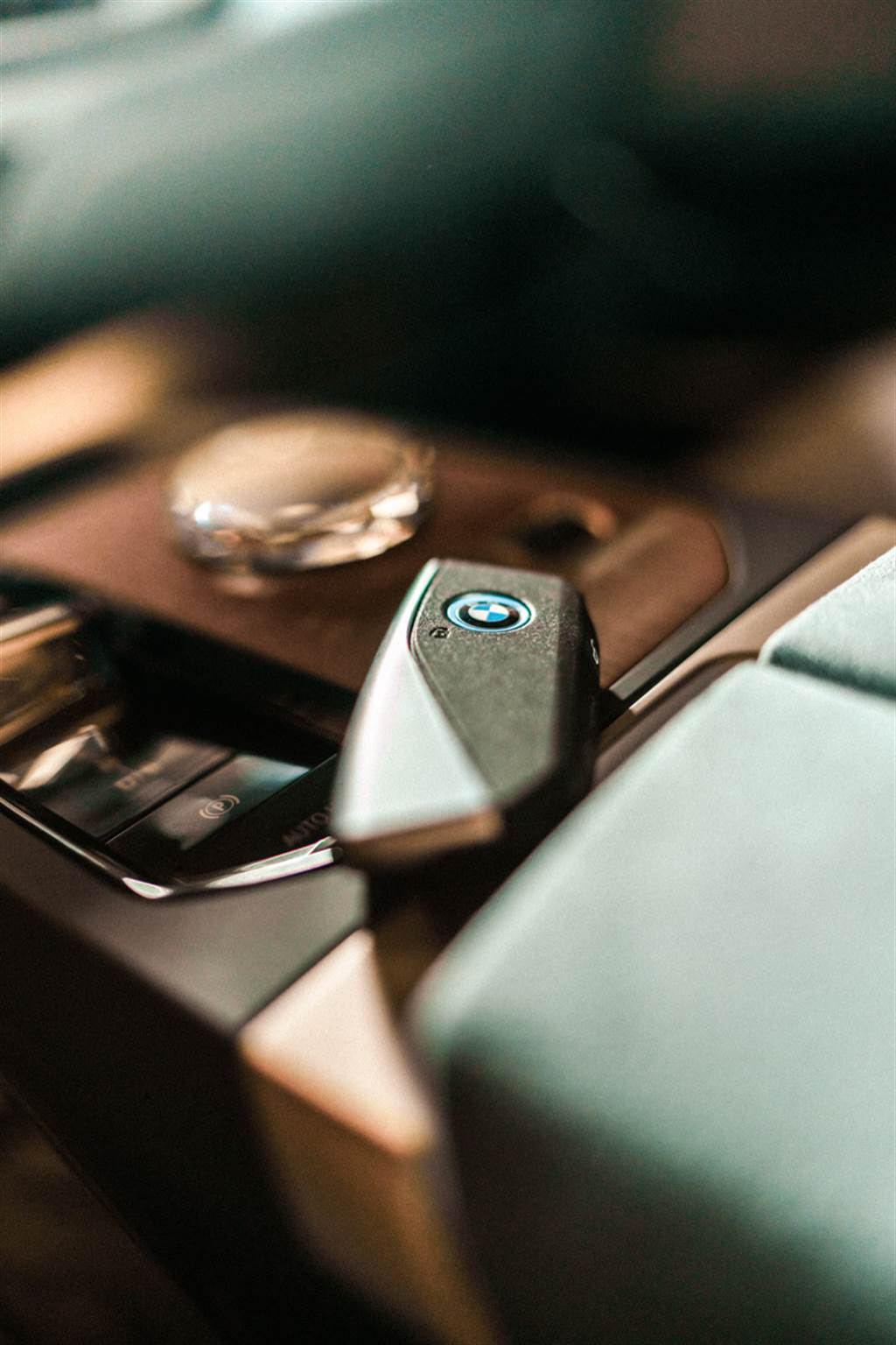迎合未來數位化用車趨勢 BMW於CES 2021發表新世代iDrive系統與螢幕科技
