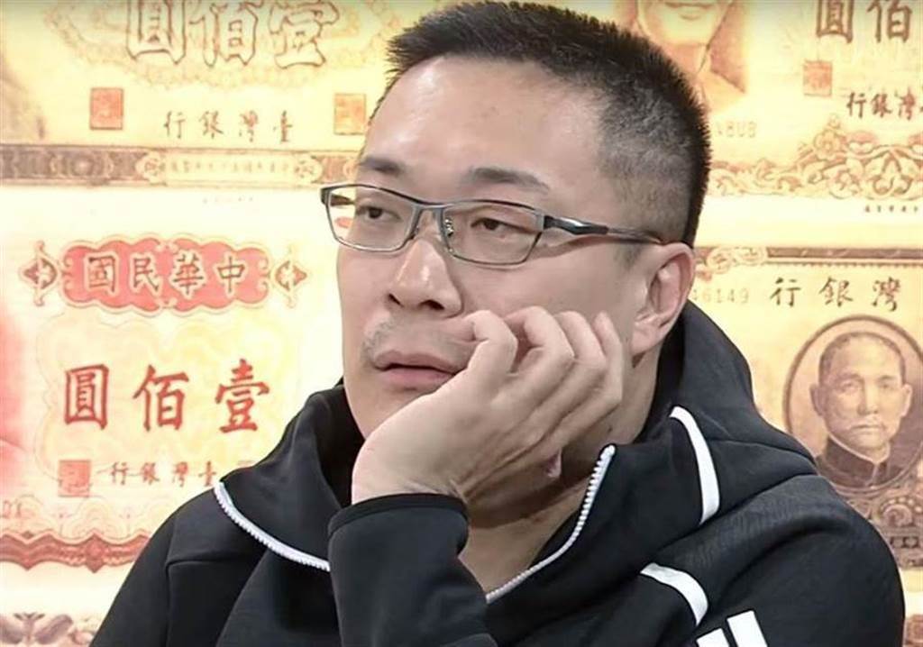 [討論] 陳柏惟是不是很喜歡強調他是立法委員？