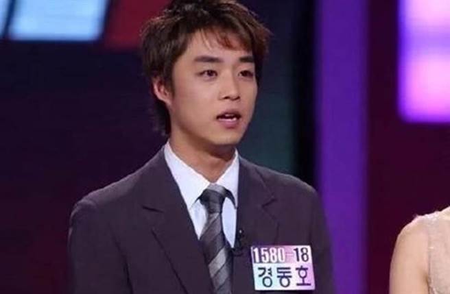 韩国知名主持人景东浩日前病逝。（图／微博）