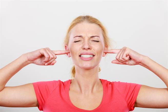 主动用注意力保护自己，才不会让无用的讯息干扰！(示意图/Shutterstock)