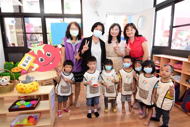 彰化县政府在教育面向的15项评比中，连续两年都拿下90分以上高分。（彰化县政府提供／谢琼云彰化传真）