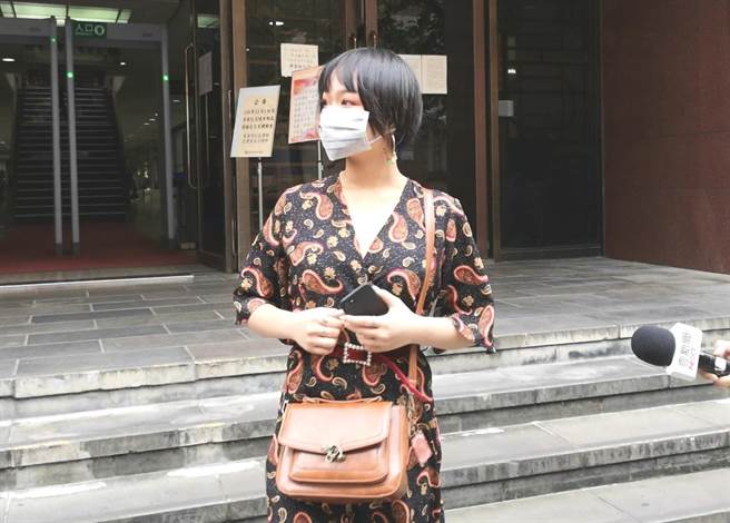 李姓女大生在动漫展上掀裙露出「黑森林」，遭台北地院依公然猥亵罪判刑3月，得易科罚金9万元。（本报资料照片）