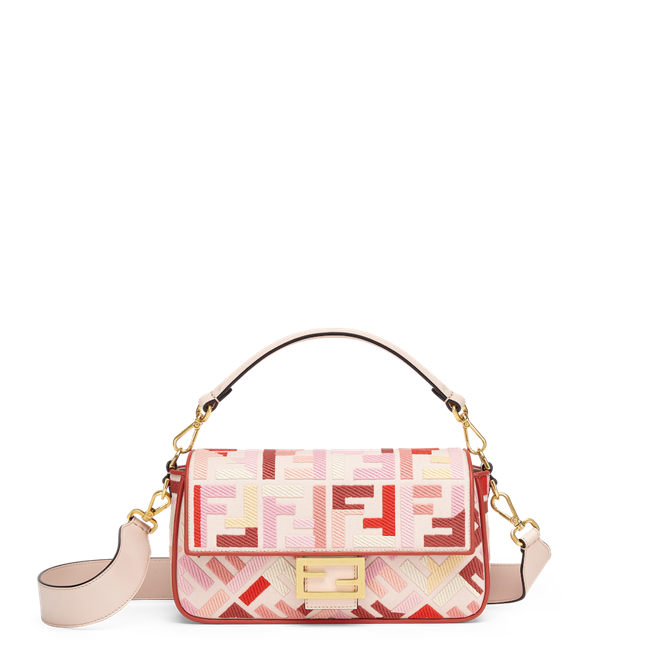 FENDI 2021 CNY新春系列Baguette，8万6900元。（FENDI提供）