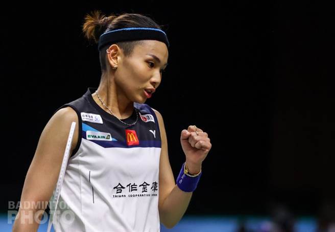 戴资颖为自己的好球握拳叫好。（Badminton Photo提供）