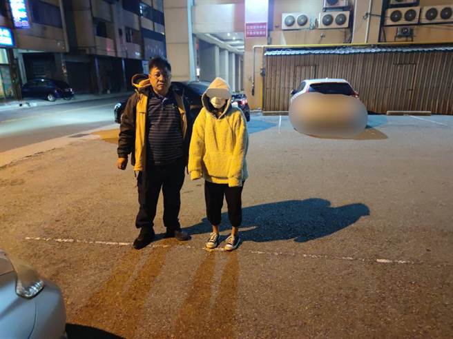 蒋姓少女放学未返家，警方多方调查在台中寻获少女，并协助她平安返家。（警方提供／何冠娴苗栗传真）