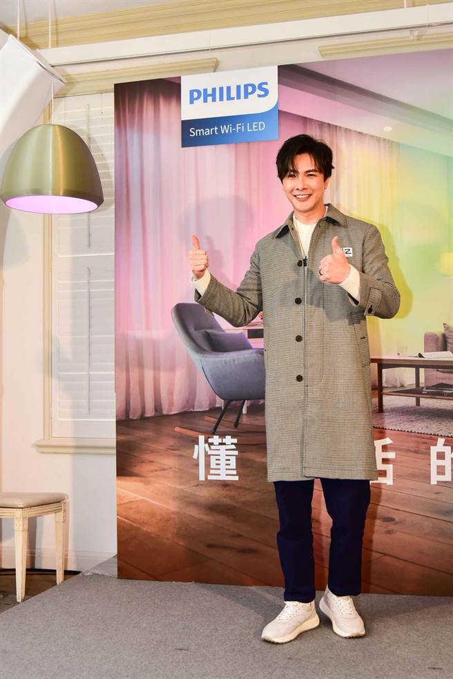 謝佳見去年取得台灣永久居留證，有意在台置產。（Philips提供）