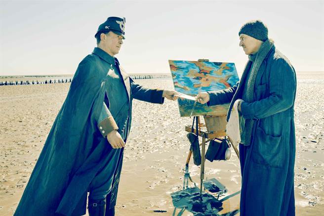 《偷画男孩》吸引了德国影帝乌里诺森（左）、奥地利影帝托拜亚斯莫瑞提慕名出演。（海鹏提供）