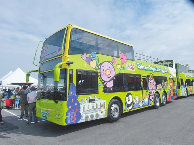 台南雙層觀光巴士2018年初上路時，即定位為觀光旅遊之用。（本報資料照片）