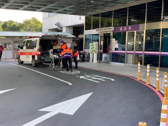 中央疫情指挥中心12日证实北部医院医师遭新冠重症病患染疫，连带同居护理师女友也确诊。(本报系资料照)