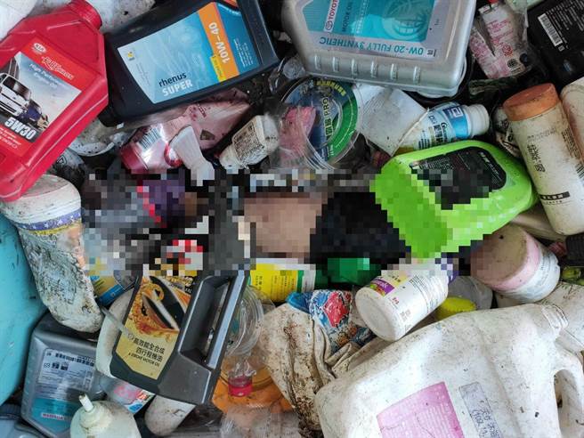 寻获的断臂相当完整。（读者提供／庄曜聪台南传真）