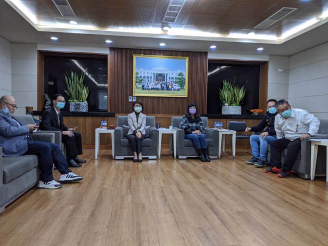 高雄巿议会13日召开程序委员会。（曹明正摄）