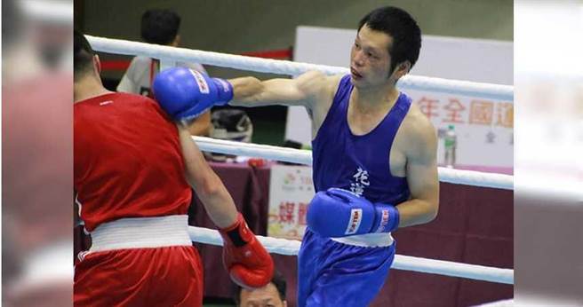 2015年陈宽晋以36岁「高龄」跳上全运会的拳击台，成为全场最老的选手，并在16强和8强的晋级赛轻取对手，写下传奇。（图／翻摄陈宽晋脸书）