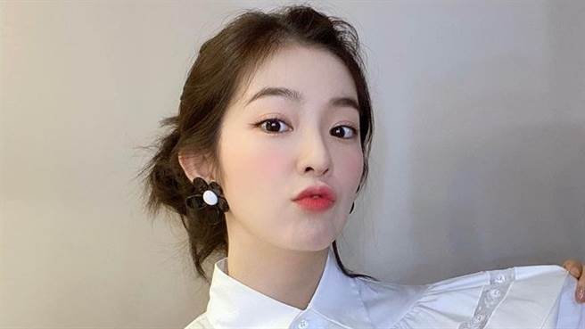 Irene风波后露脸，憔悴模样粉丝相当心疼。（图／IG@renebaebae）