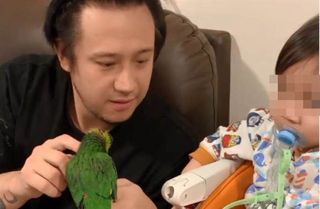 张致恒如今已是中年大叔模样，与过去帅气外貌相差甚远。（图／aumanmannnn IG）