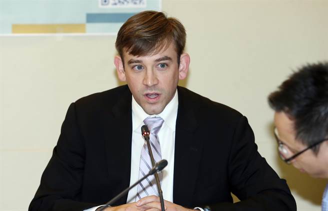 美國史丹福大學胡佛研究所研究員祁凱立認為，解除美台交往禁令的宣佈是過去4年來美國對台政策重大轉變的頂點。它最戲劇化，但真正重要的是軍售常態化。（圖／中時姚志平攝)