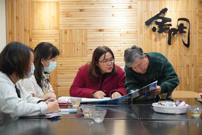 金门黄姓女清洁队员执勤遭酒驾撞亡案，立委陈玉珍争取环保署最高济助金120万元。（立委陈玉珍办公室提供）