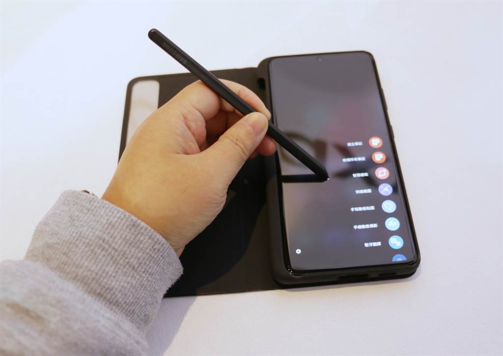 S pen для samsung s21 ultra. Samsung galaxy s21 ultra 5g. S pen для samsung s21 ultra. Samsung s22 ultra стилус. Стилус для смартфона samsung s pen s22 ultra темно-красный верх.