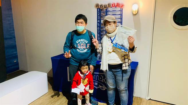 宝熊渔乐码头「寻找最强女钓手」，有机会获得潮T。（宝熊渔乐码头提供／陈淑娥台中传真）