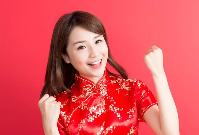 因為過去辛丑年發生許多重大事件，讓民眾十分擔心。對此，命理師就透露12生肖在今年必發生好事。(示意圖／達志影像)