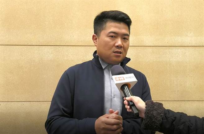 顏宽恒表态支持江启臣竞选连任国民党党党主席。（图／范佐意摄）