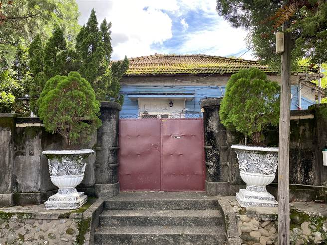 苗栗县歷史建筑「大湖警察署署长宿舍」调查研究暨修復再利用计画说明会，22日下午2点于苗栗县警察局大湖分局3楼会议室办理，参与民眾记得佩戴口罩。图为大湖警察署署长宿舍。（巫静婷摄）