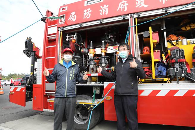 南市府消防局17日在仁德区南纺世贸展览中心举办119扩大防火宣导活动。（南市府提供／李宜杰台南传真）