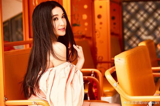 温碧霞入住清水湾海景豪宅曾成为话题。（图／翻摄自微博）
