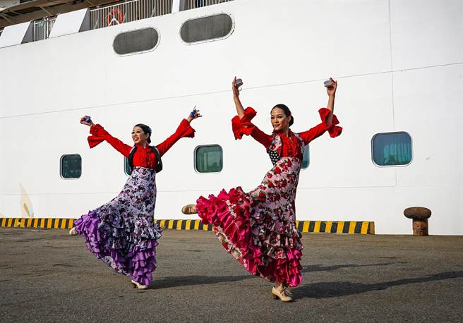 參山處特邀請佛朗明哥迎賓舞蹈，讓遊客感受到中彰觀光圈的好客熱情。（參山處提供）