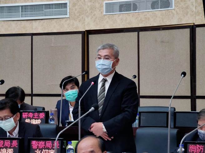 剛到任3天的台南市政府警察局長方仰寧首度到會備詢。（洪榮志攝）