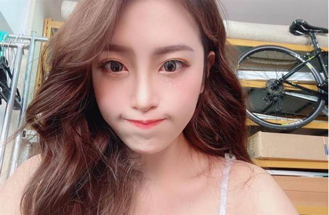 Yumi.k常在社群网站晒清凉养眼照。（图／yumibb8888 IG）