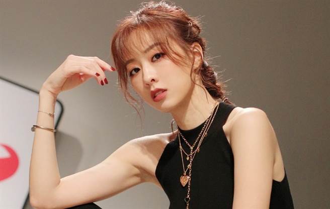 夏语心不满房东涨租金，在社群平台发文狂酸。（图／IG@夏语心）