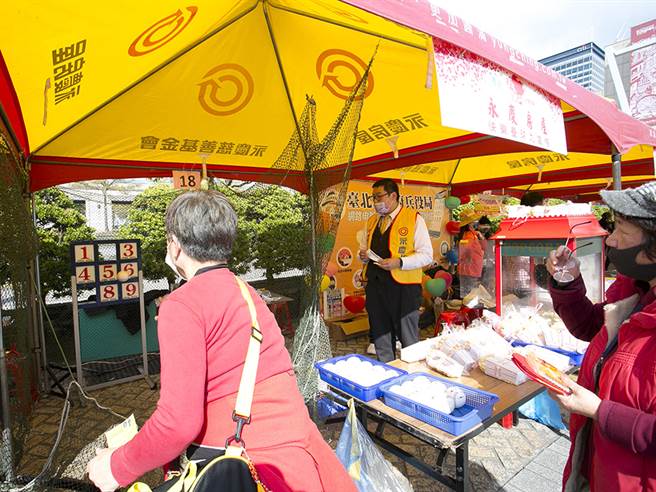 永庆房屋响应公益，园游会当日推出闯关游戏与民眾同乐。(图/永庆房屋提供)