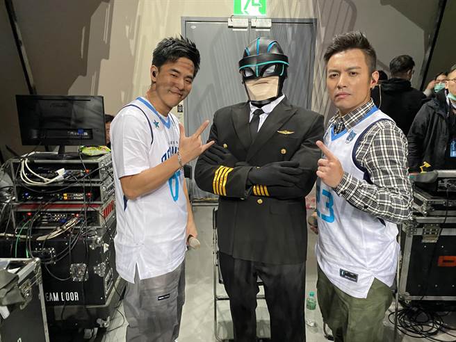 柯有伦、范逸臣献唱主题曲为电影宣传。（创映电影、量能影业提供）