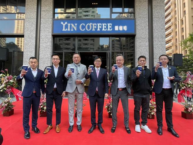 南台湾代销龙头跨很大！麟咖啡力拚5年全台第3大咖啡品牌。（柯宗纬摄）
