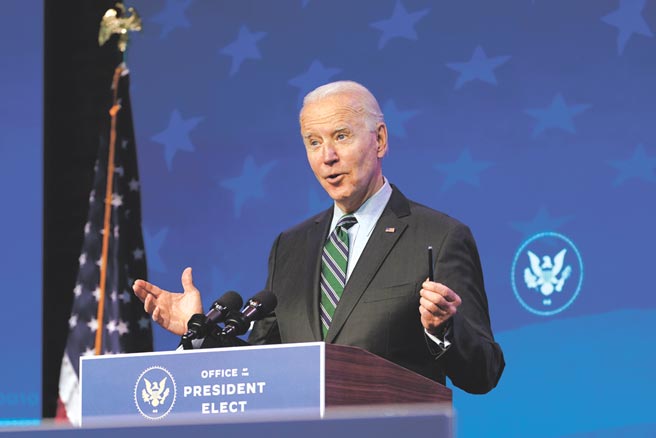 拜登承诺解决气候暖化问题，尤其是重新加入巴黎气候协定，跟川普任内不断放宽石化燃料产业管制的政策立场有重大改变。图／美联社