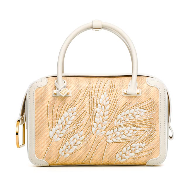 Cool Box系列Wild Wheat中型手袋，採用拉菲草编织袋身，并于其上镶嵌玻璃珠与刺绣工艺。10万9300元。（Delvaux提供）