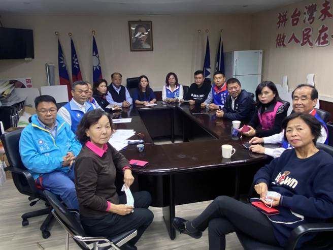 因應萊豬開放進口，台南市議會國民黨團召開甲級動員共商對策。（黨團提供／洪榮志台南傳真）