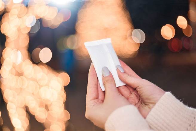 暖暖包全台大缺货，造成网路有黄牛哄抬价格的乱象。（图／示意图，达志影像）