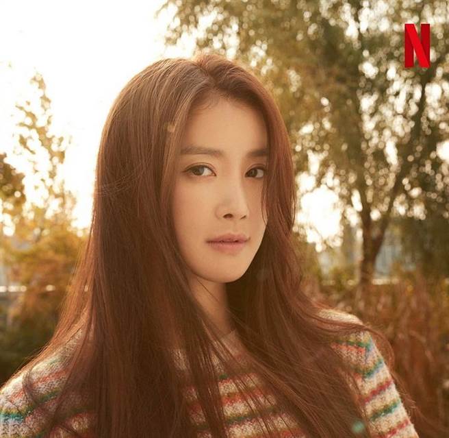 南韩实力派女演员兼前拳击手李施昤。(图/ 摘自李施昤IG)