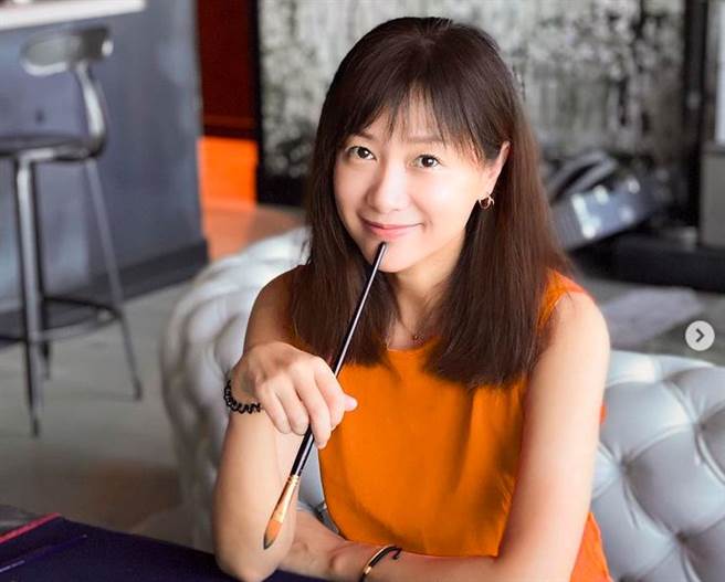 现年46岁的徐静蕾和男友黄立行有共识不婚不生小孩。（图／翻摄自IG）