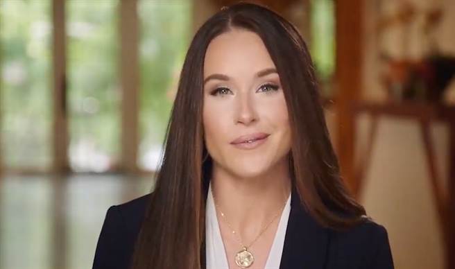 美国总统当选人拜登的女儿艾许莉（Ashley Biden）说，虽然川普夫妻不迎接她父母进白宫，但他们家人都认为，其实没差，图为她2020年8月20日在民主党全国代表大会（DNC）上发表谈话的神情。（达志图库/TGP）