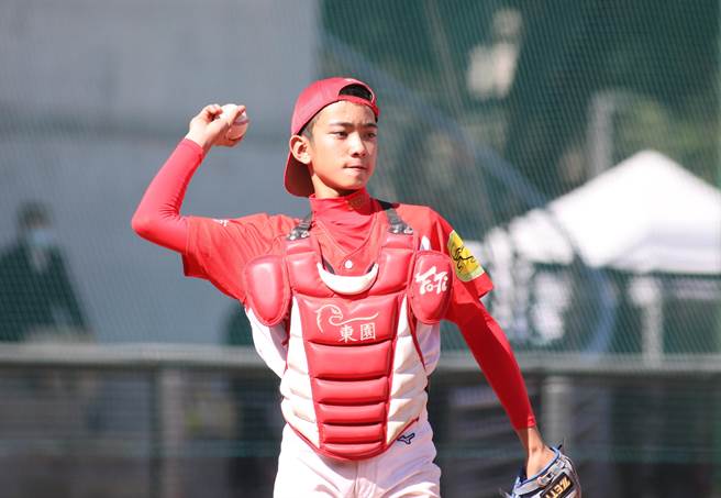 东园国小庄昀融被教练看好有成为国手的潜力。（中华棒协提供）