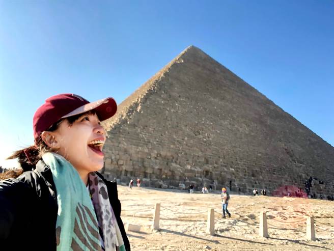 韦盈年加入永庆房屋后，经常利用假期出国旅游认识不同文化。(图/永庆房屋提供)