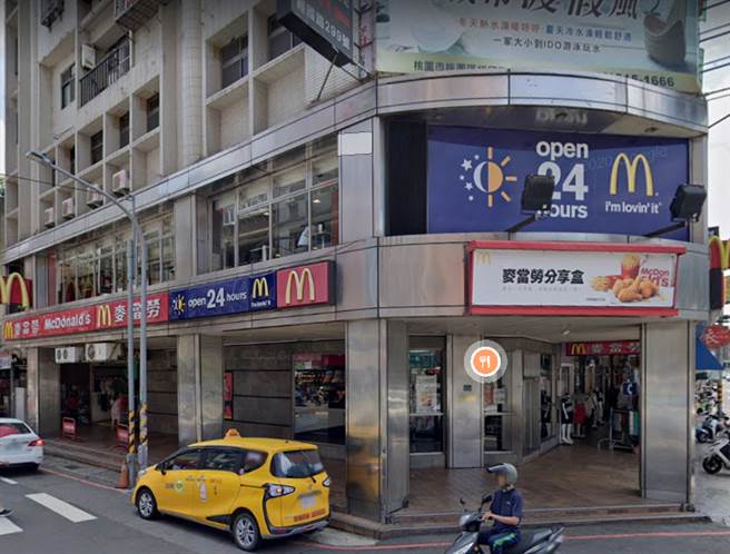 案865下班后前往车程30分钟外的麦当劳，最新足迹曝光。（翻摄Google Map）